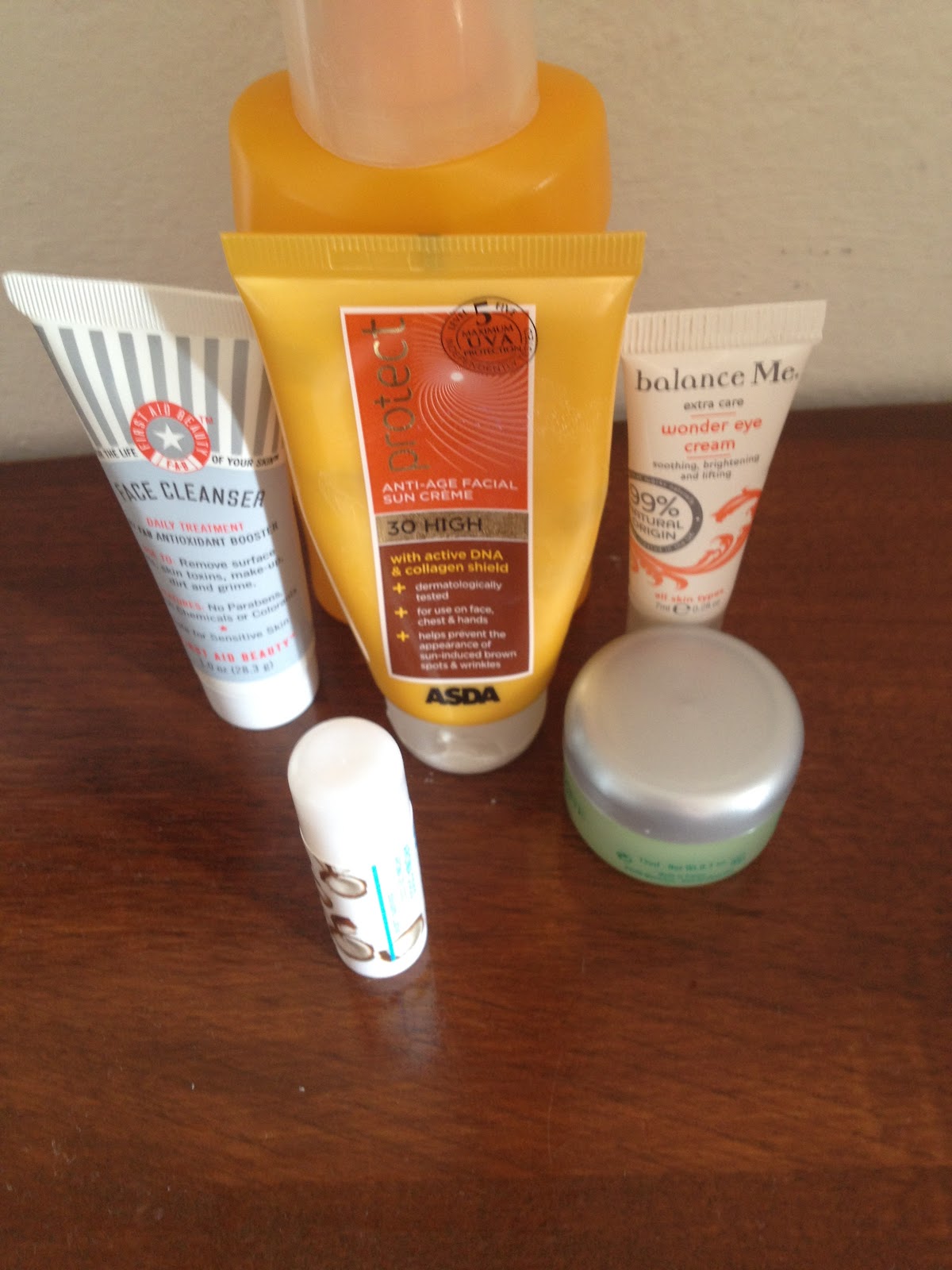 Properties holiday skin daily facial moisturiser Advise you holiday skin daily facial moisturiser for that